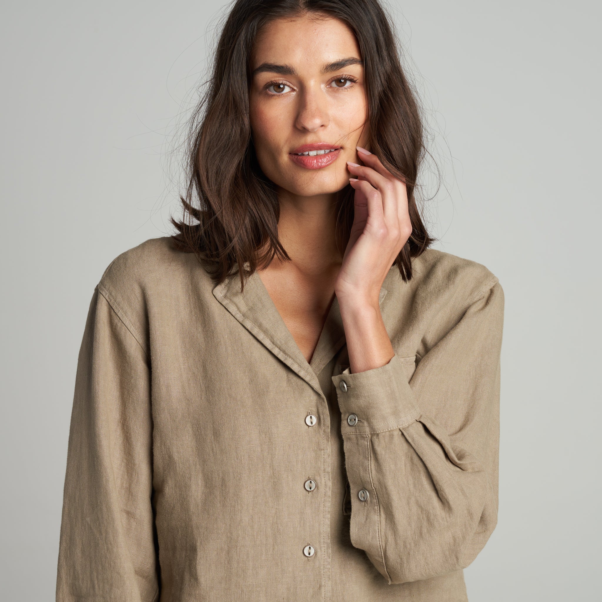 Edith Long Sleeve Linen Shirt - Image 3