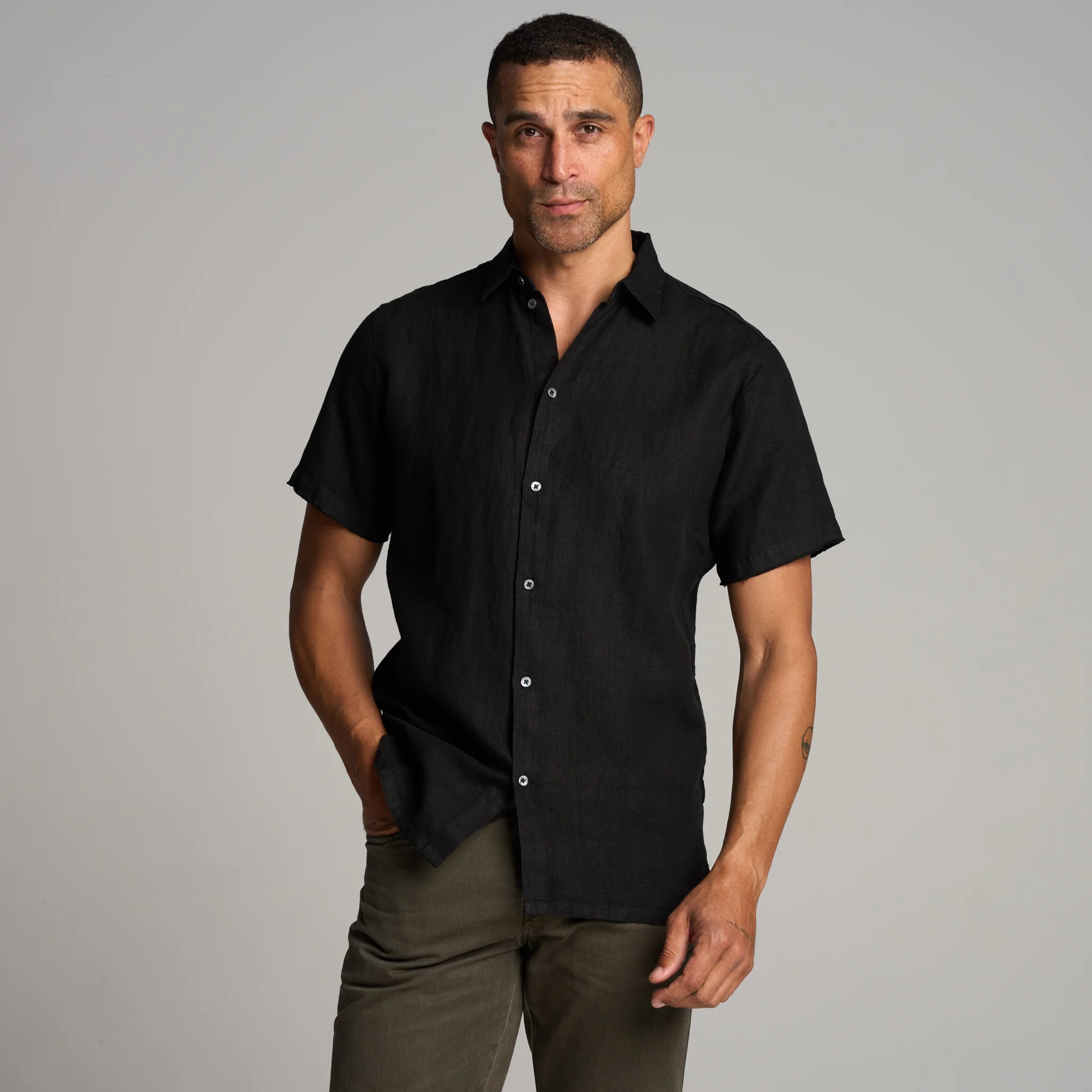 Lyons Short Sleeve Linen Shirt - Image 9