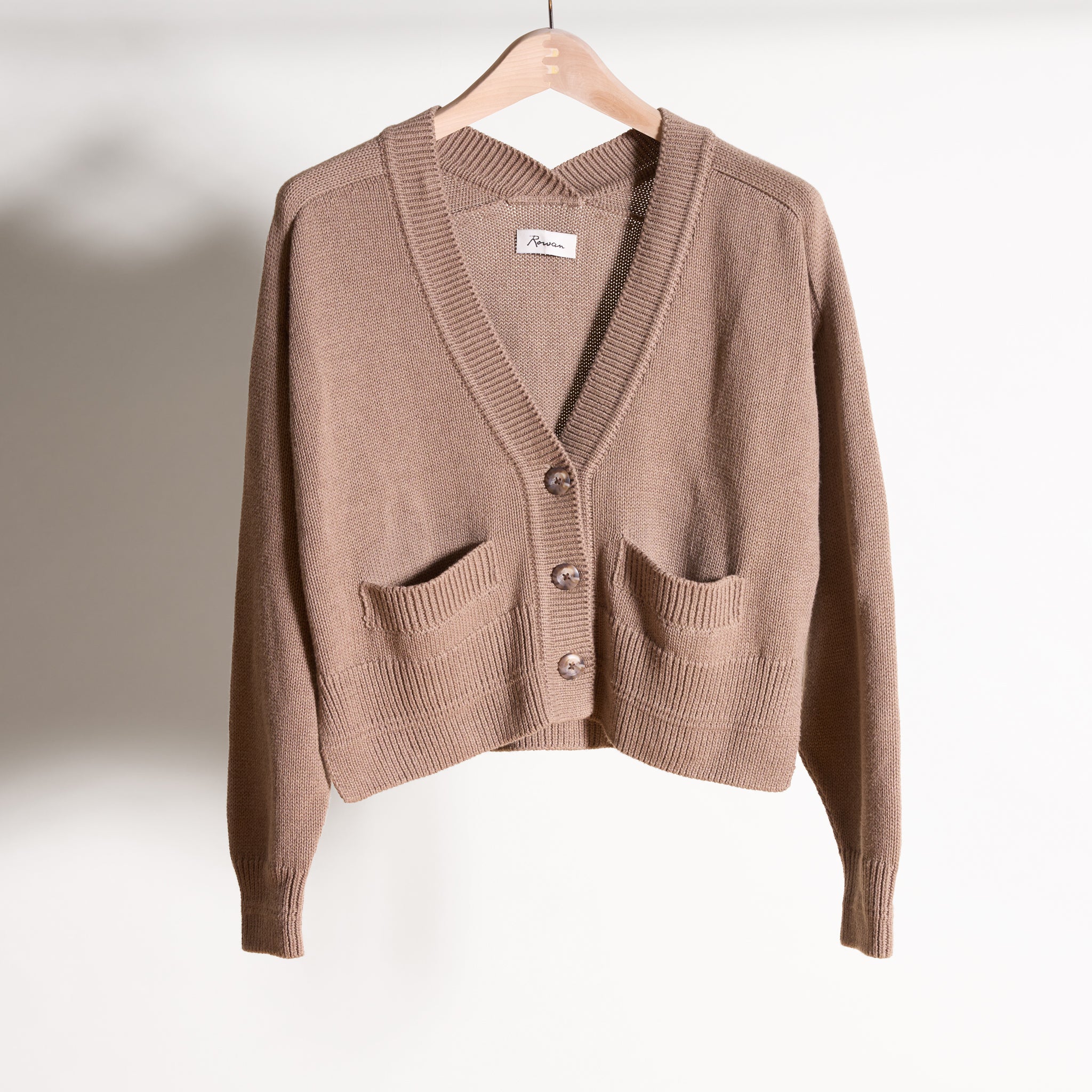 Slope Cropped Cardigan - Image 7