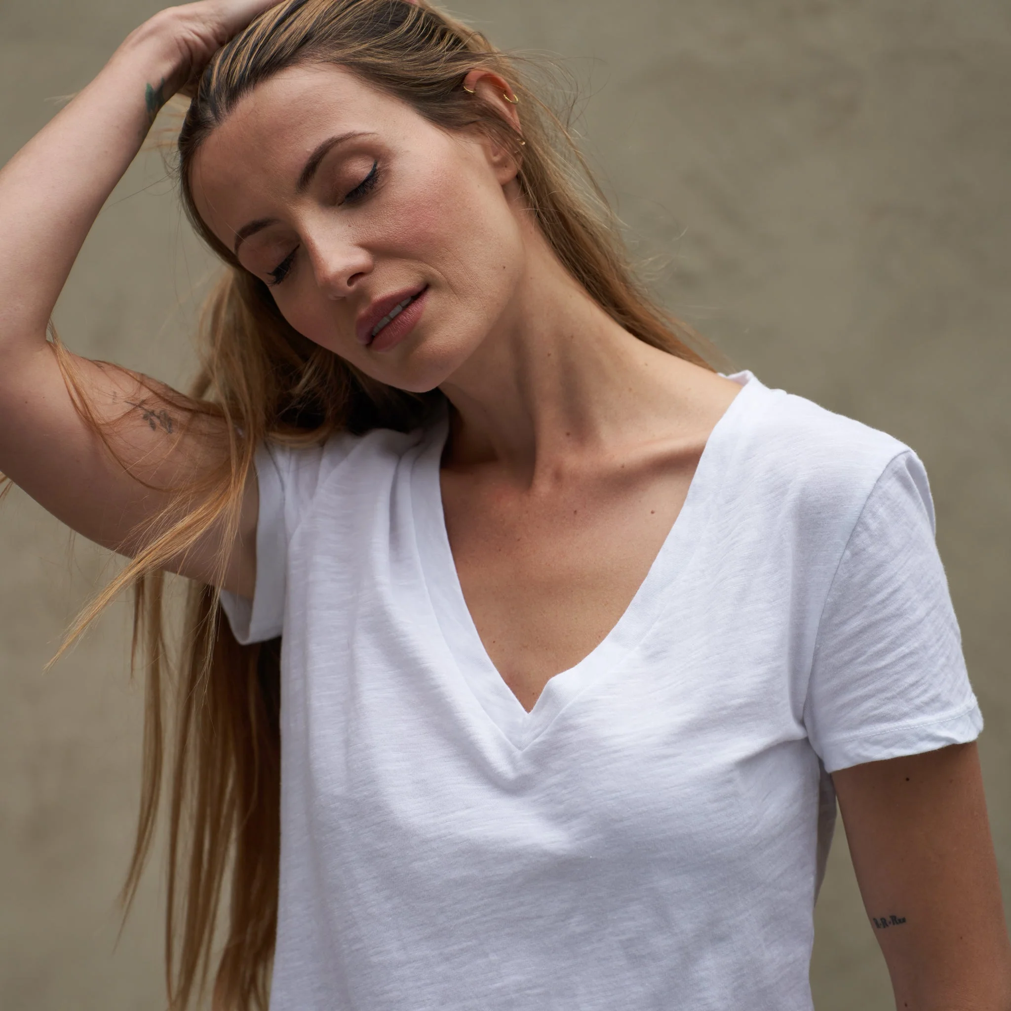 Tyler Deep V Neck Slub Tee - Image 4
