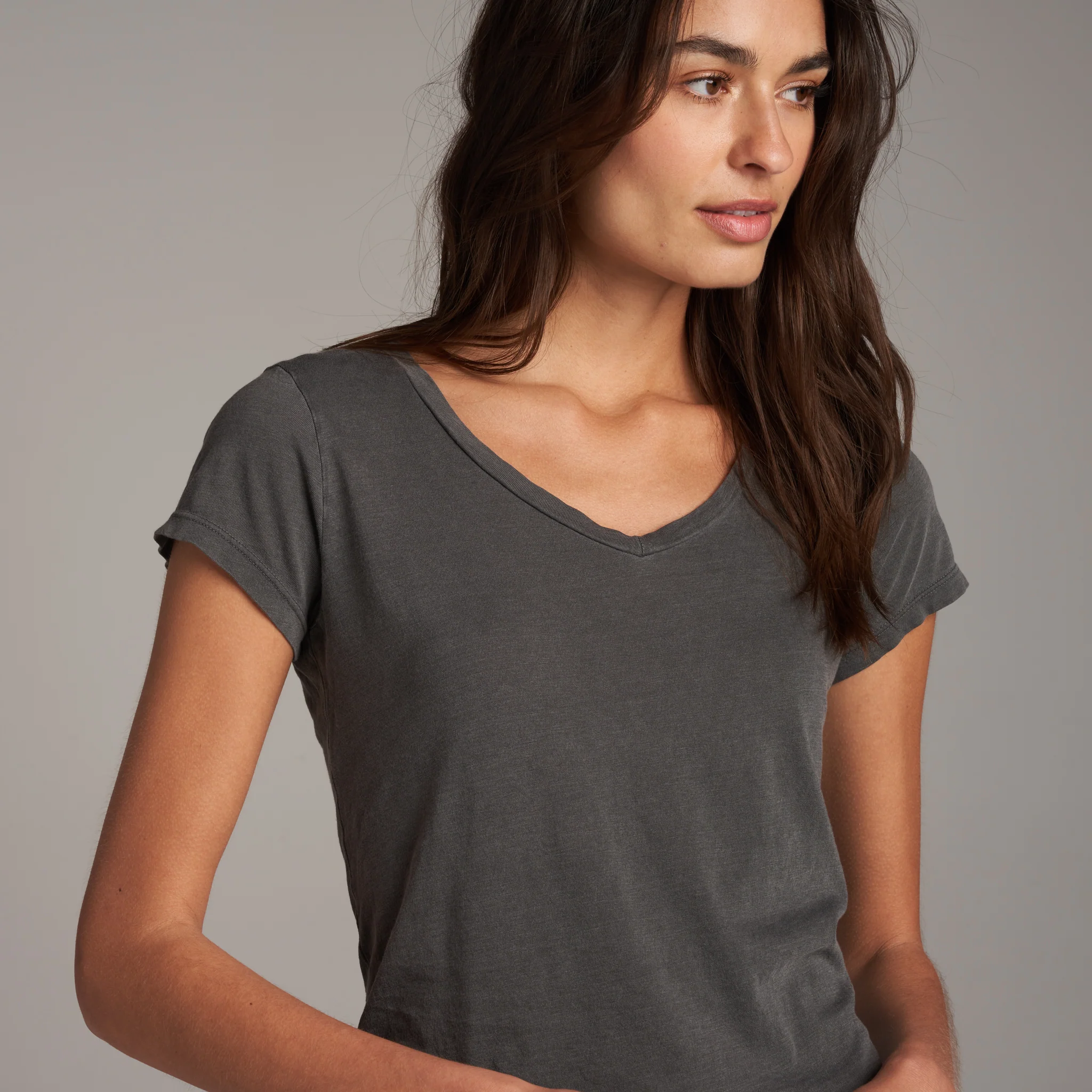 Tyler V Neck Tee - Image 12