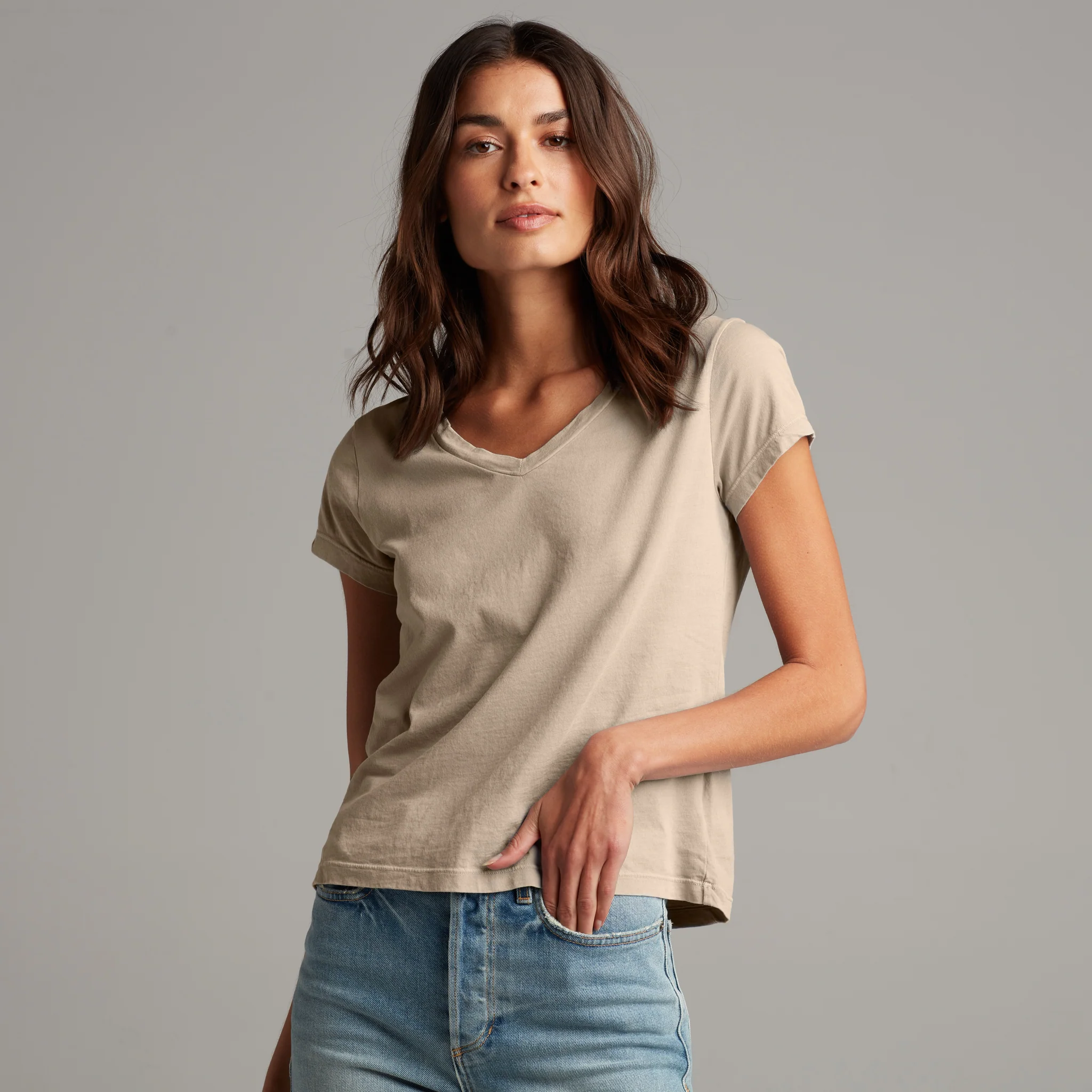 Tyler V Neck Tee - Image 13