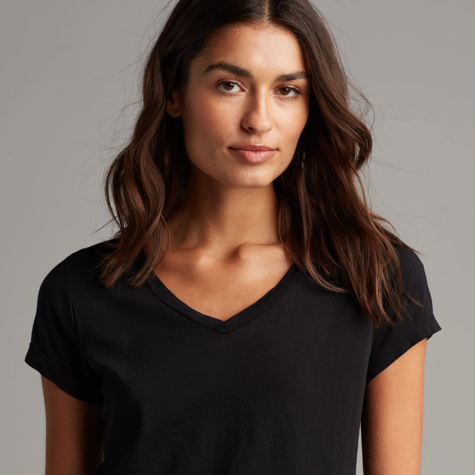 Tyler V Neck Tee - Image 8