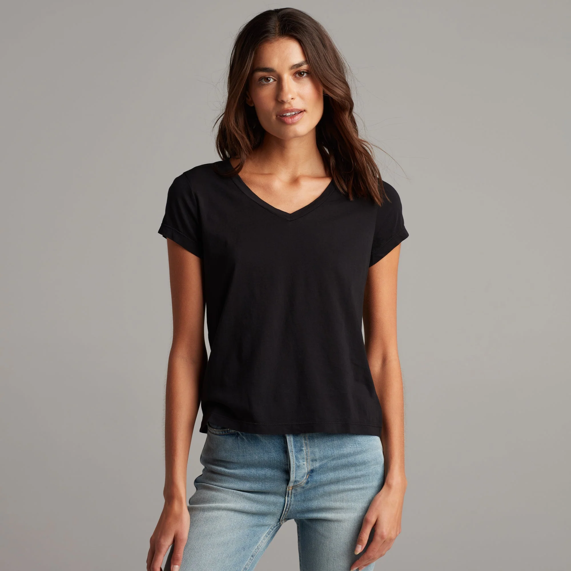Tyler V Neck Tee - Image 9
